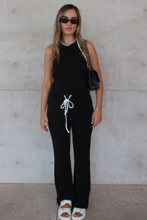 Charlie Halter Top Black/White