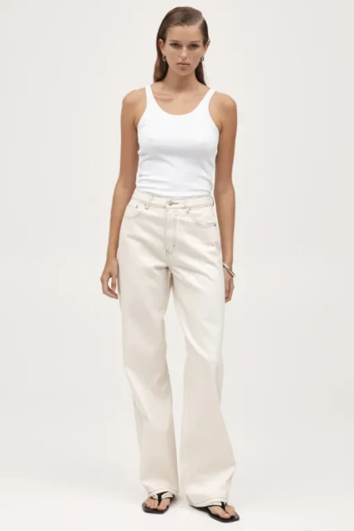 Curve Seam Jean Ecru