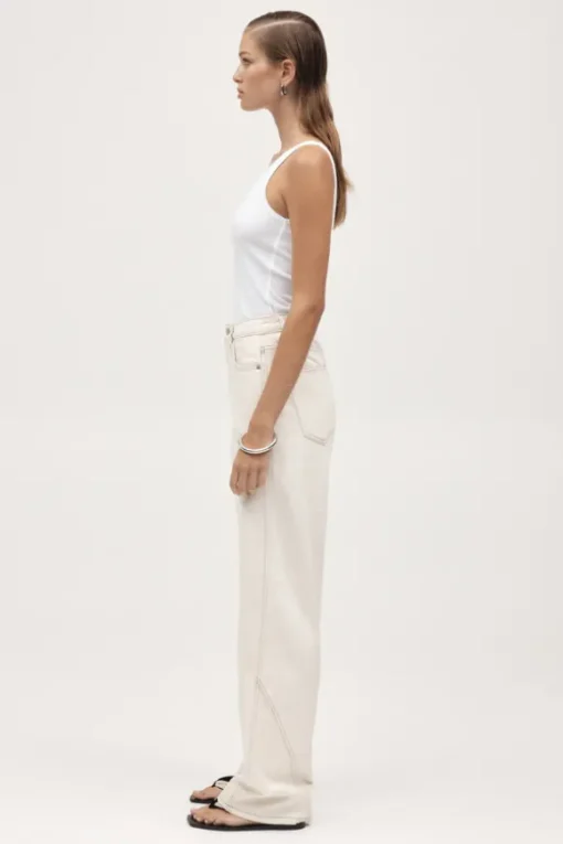 Curve Seam Jean Ecru