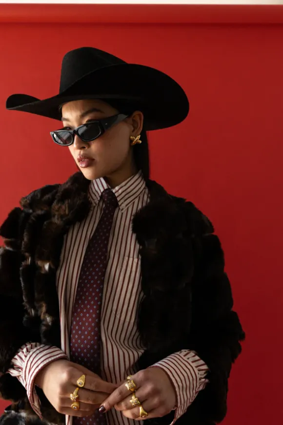 Frances Earrings Gold