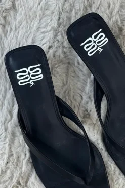 Kitty Heel Black