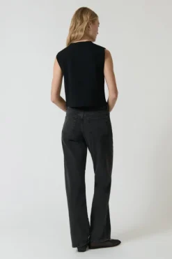 Linda Gilet Black