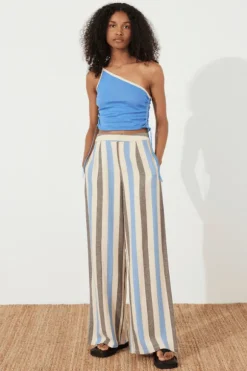 Sky Contrast Knit Crop Top Sky