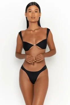 Soriya Top Nero