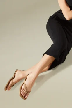 Square Toe Lily Cocobutter