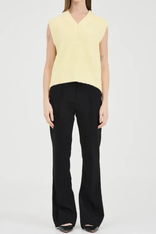 The Fluffy Knit Vest Lemon